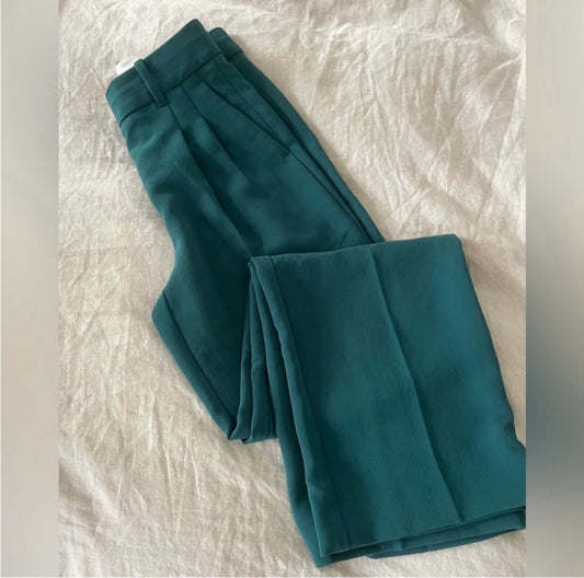 Aritzia Effortless Pants Adventurine