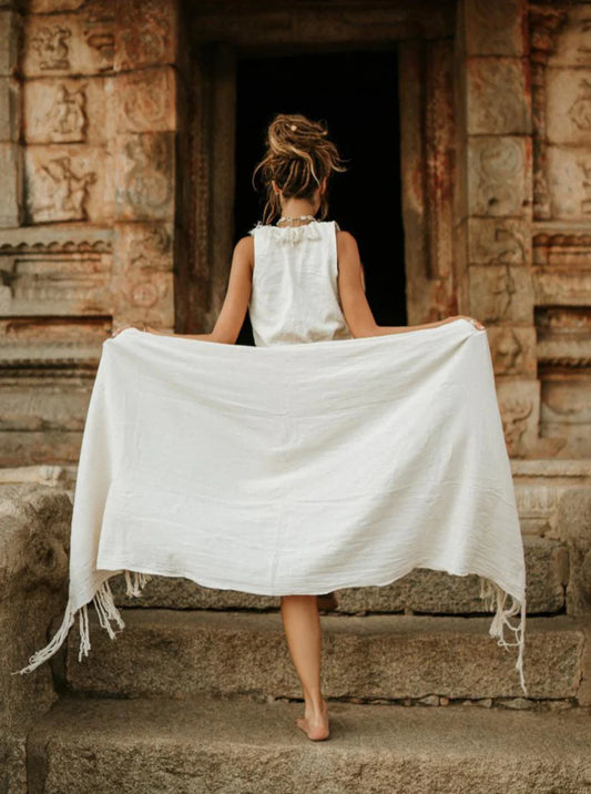 Chintamani Linen Scarf